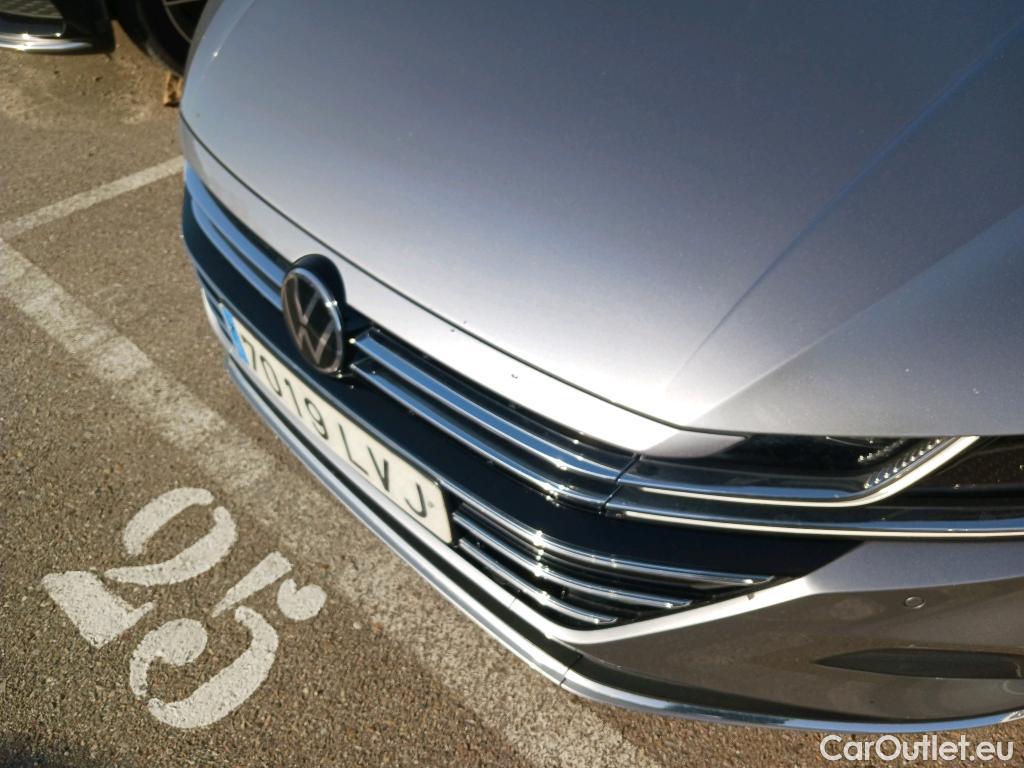  Volkswagen  Arteon VOLKSWAGEN  / 2020 / 5P / berlina con portón Elegance 2.0 TDI 110kW (150CV) DSG #11