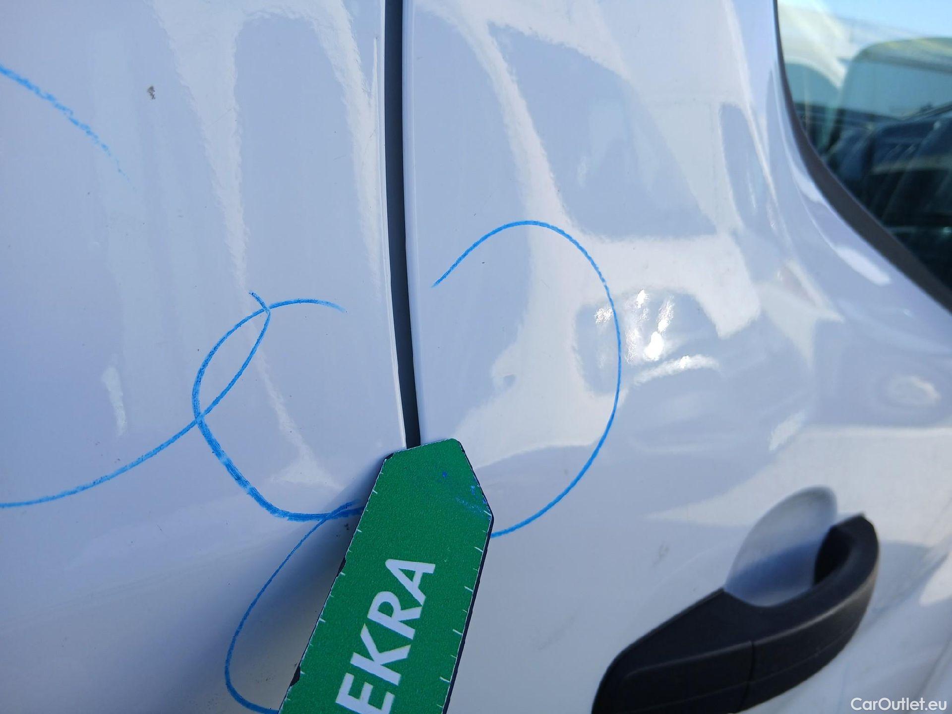  Ford  Transit FORD  / 2013 / 4P / furgón 310 96kW L2H2 Van Trend Delantera #55