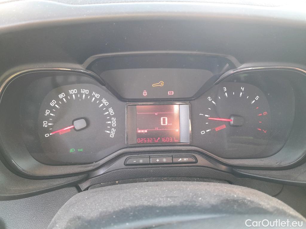  Citroen  Berlingo CITROEN  / 2018 / 3P / furgón derivado de turismo Talla M BlueHDi 75 CONTROL #37