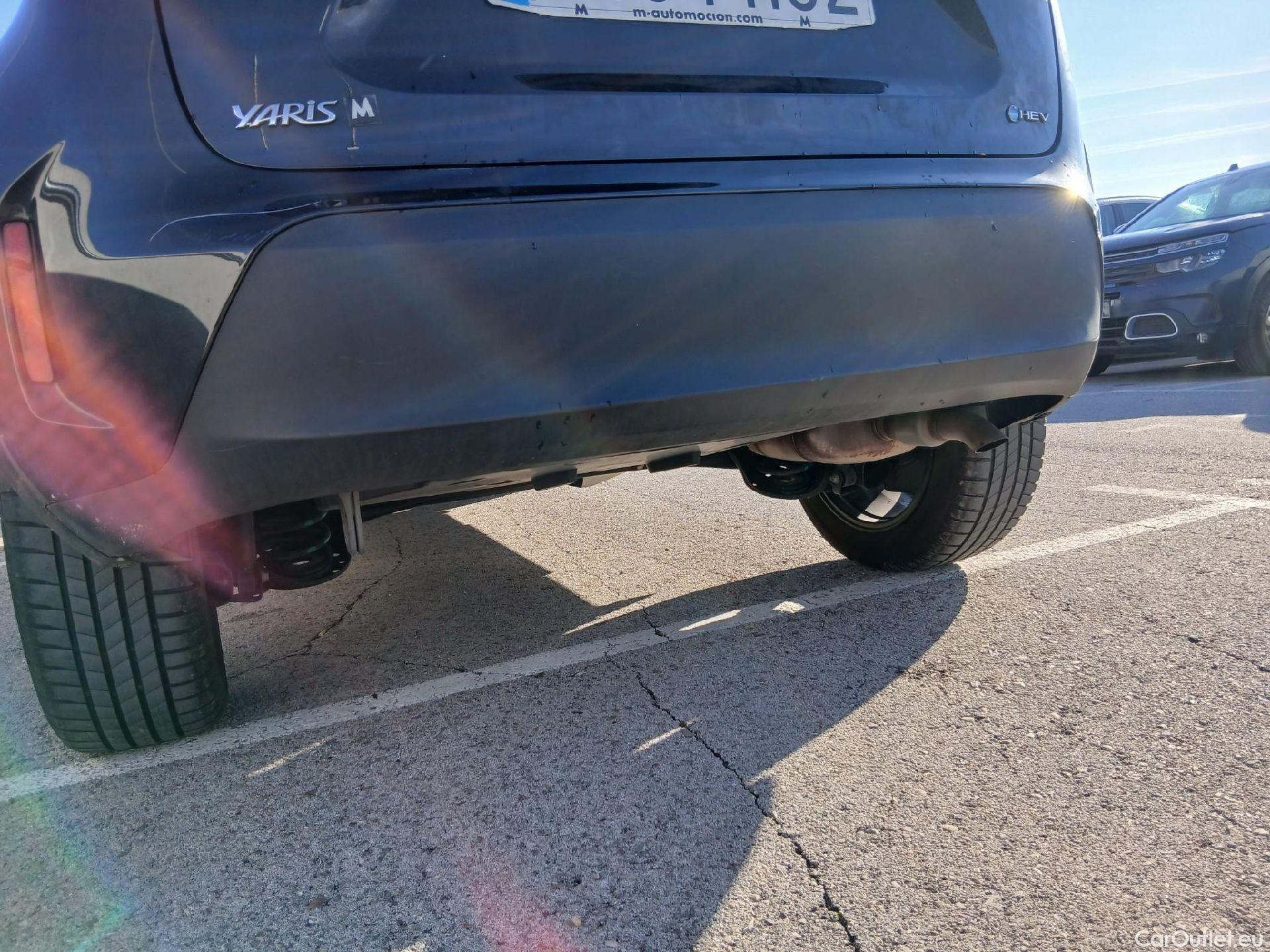  Toyota  Yaris Cross TOYOTA  / 2021 / 5P / todoterreno 1.5 120H Active Plus #27