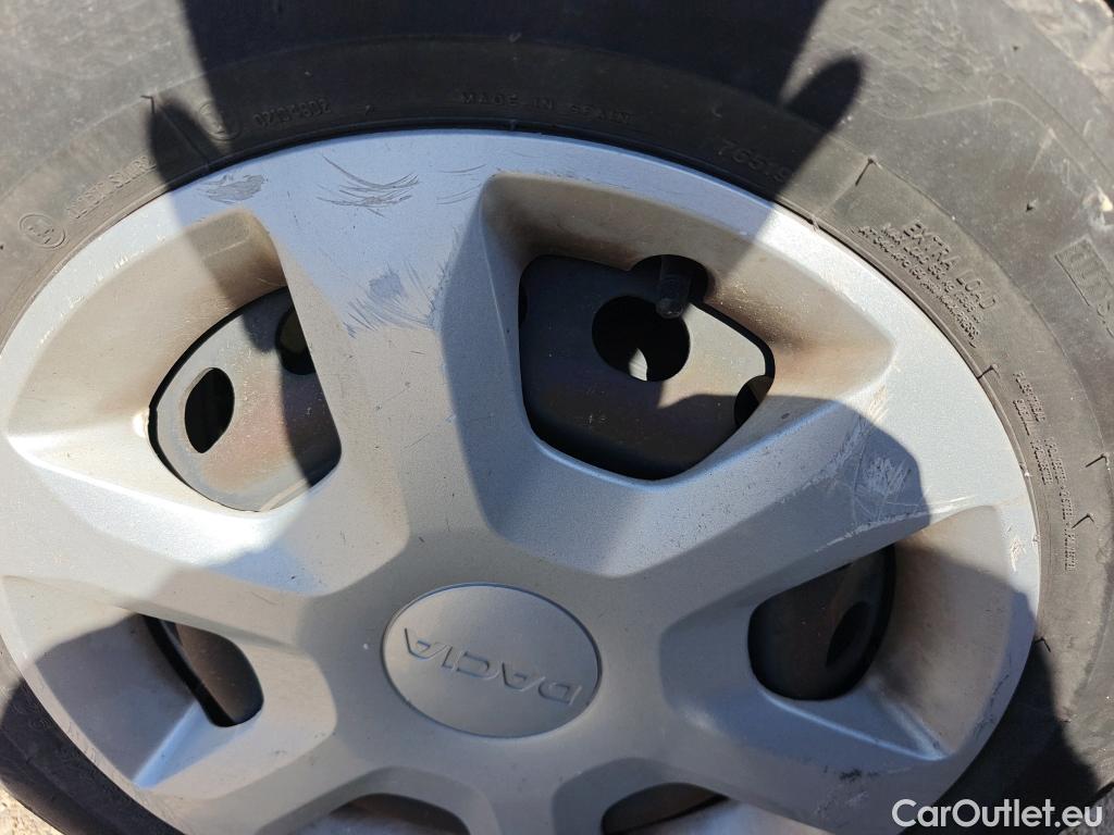  Dacia  Dokker DACIA  / 2013 / 4P / furgón derivado de turismo Essential dCi 55kW (75CV) #69