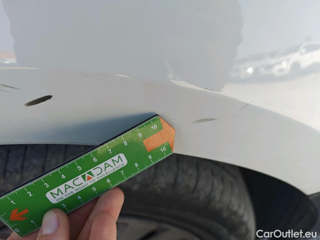  Fiat  Doblo FIAT Doblò Cargo/2015/4P/furgón derivado de turismo Cargo SX 1.6 Mjet 66kW (90CV) #27