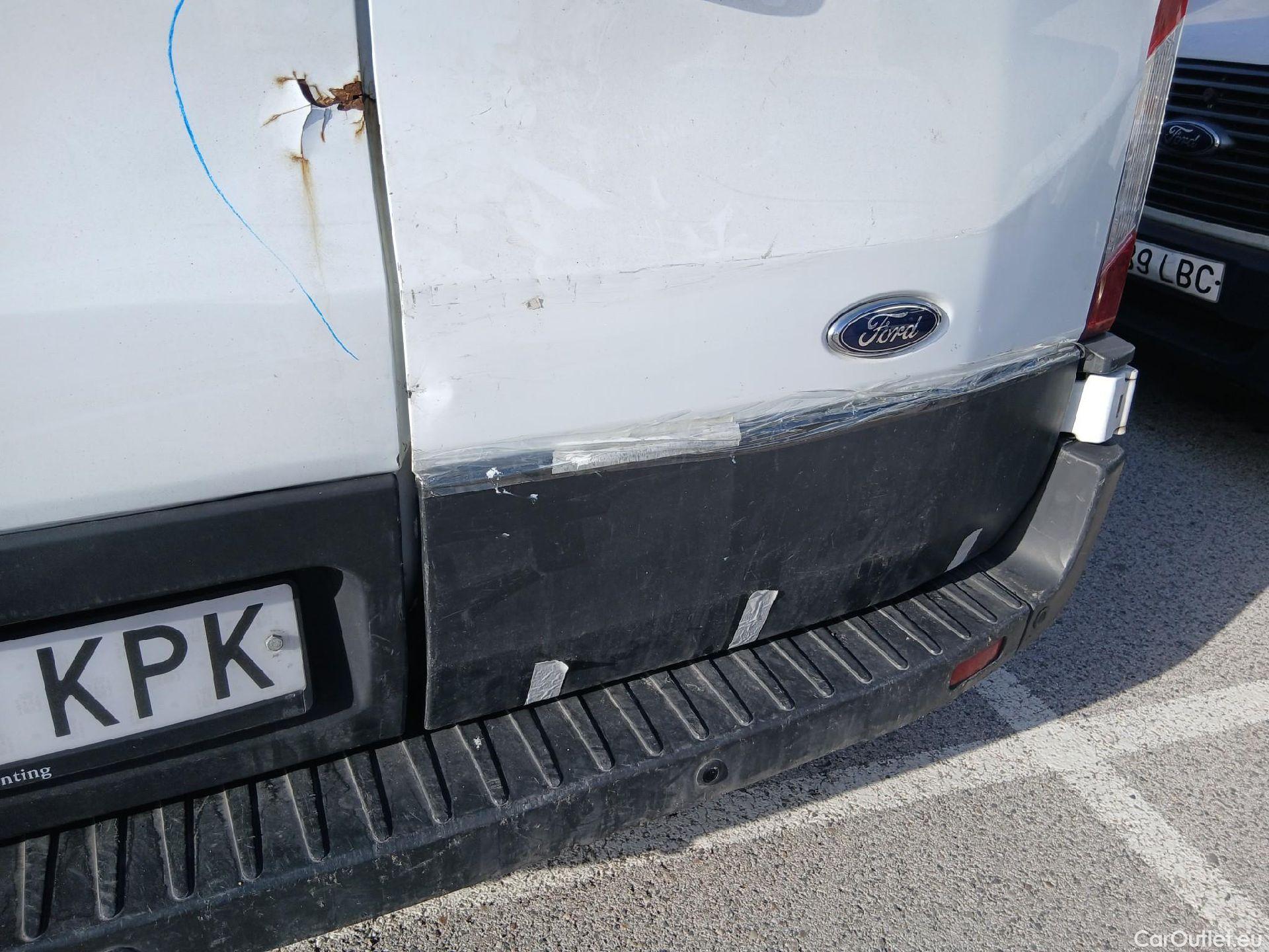  Ford  Transit FORD  / 2013 / 4P / furgón 310 96kW L2H2 Van Trend Delantera #35