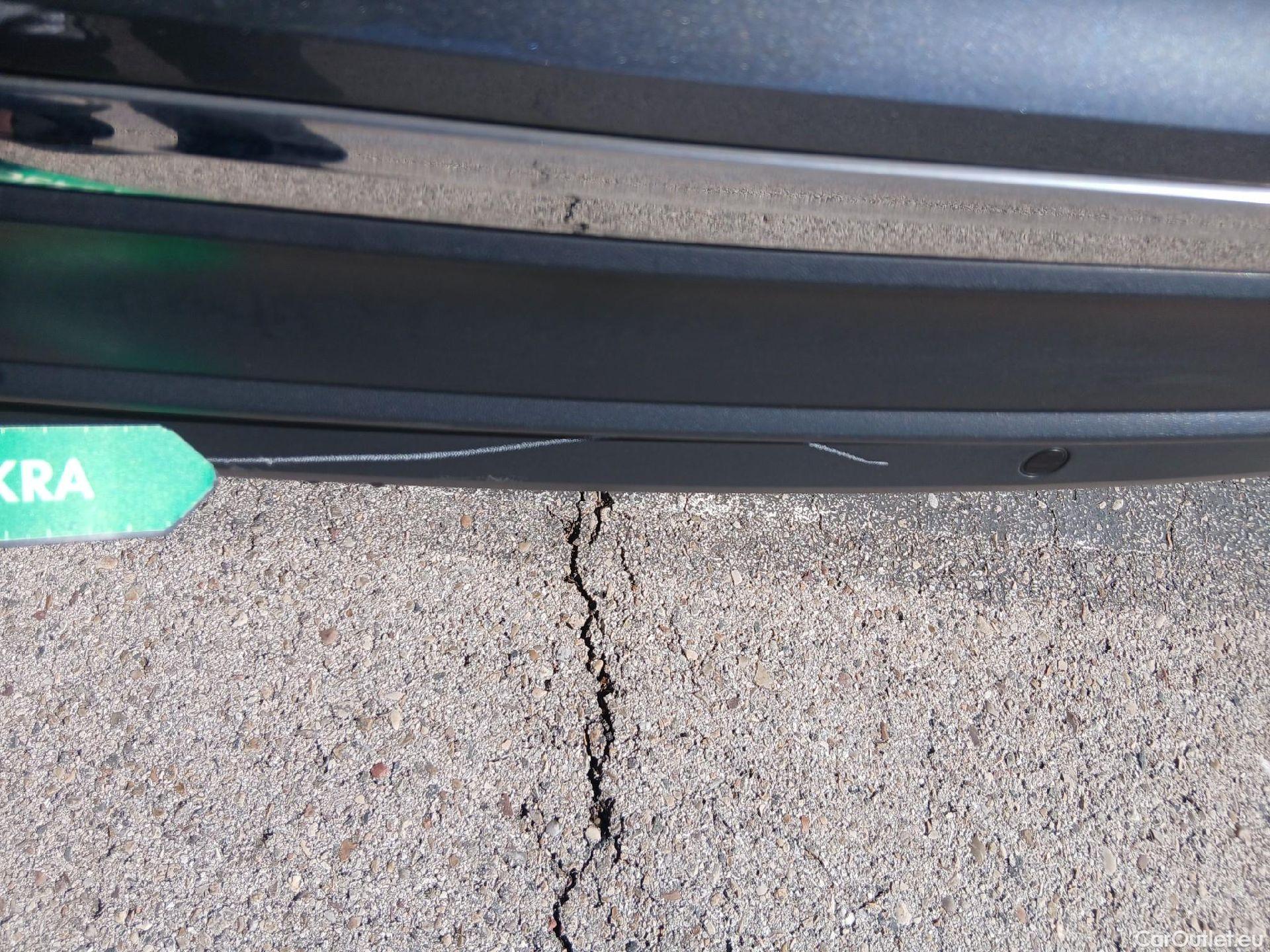  Volkswagen  Tiguan VOLKSWAGEN  Allspace / 2021 / 5P / todoterreno Life 2.0 TDI 110kW (150CV) DSG #20