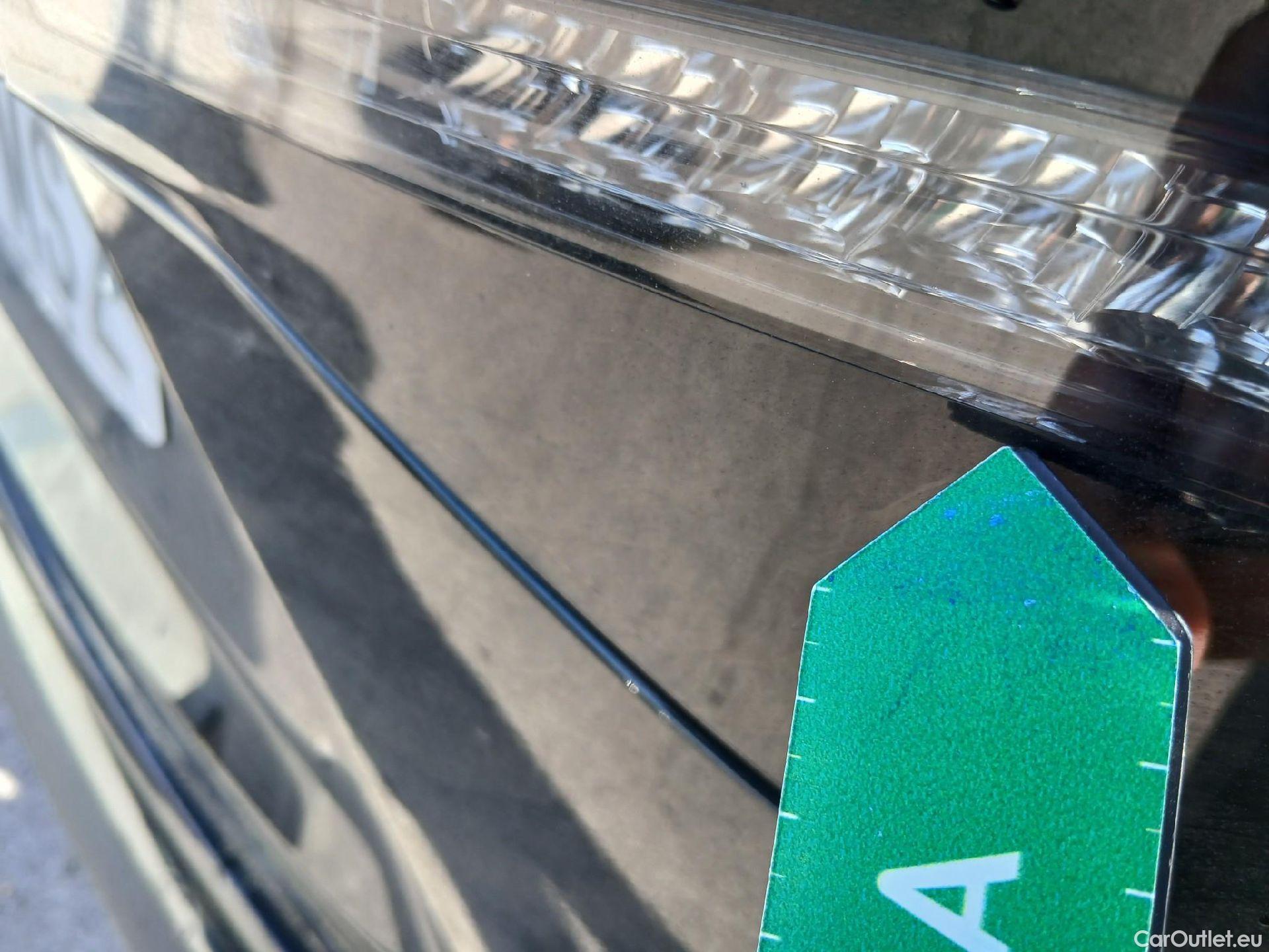  Toyota  Yaris Cross TOYOTA  / 2021 / 5P / todoterreno 1.5 120H Active Plus #25