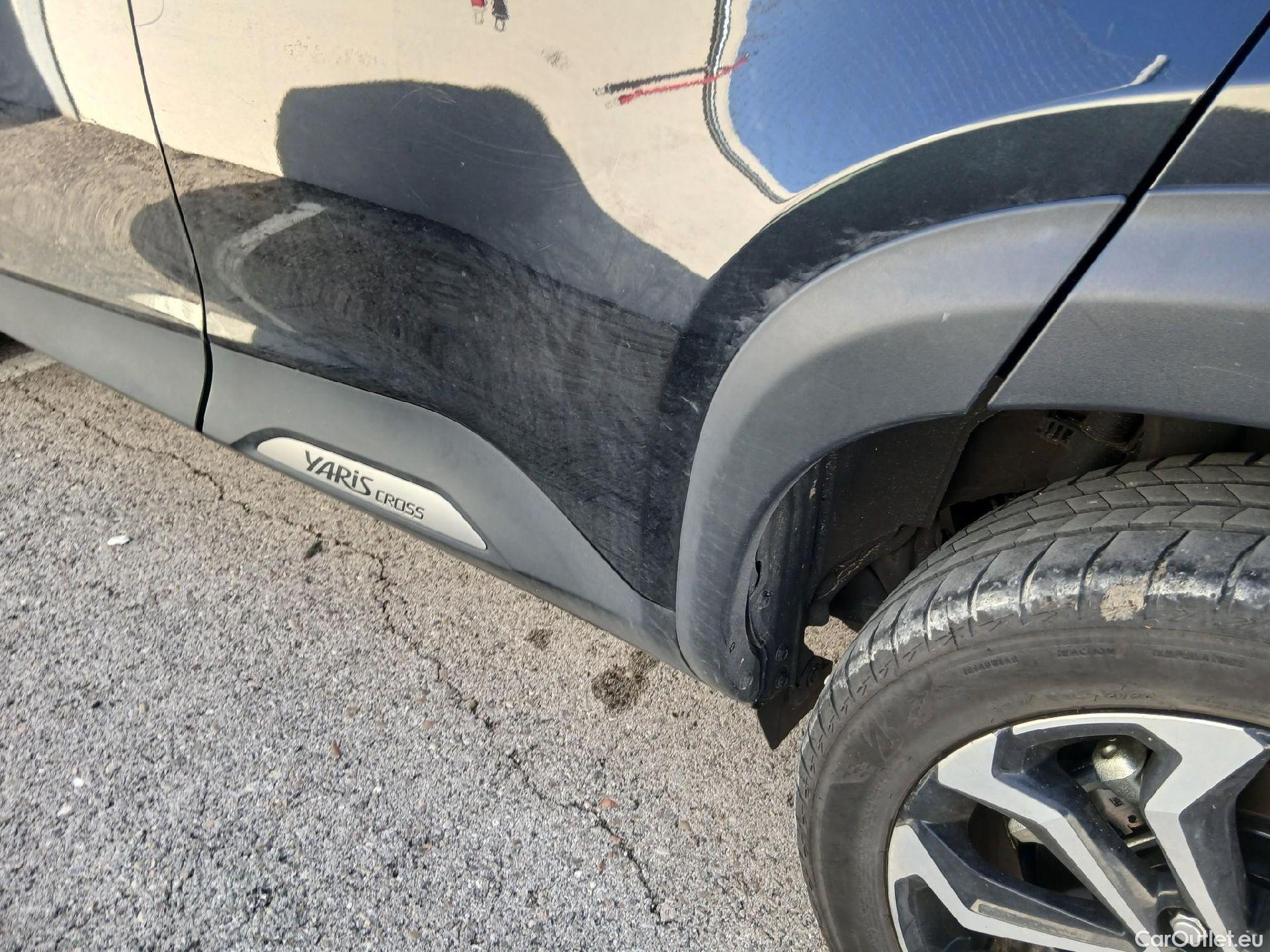  Toyota  Yaris Cross TOYOTA  / 2021 / 5P / todoterreno 1.5 120H Active Plus #16