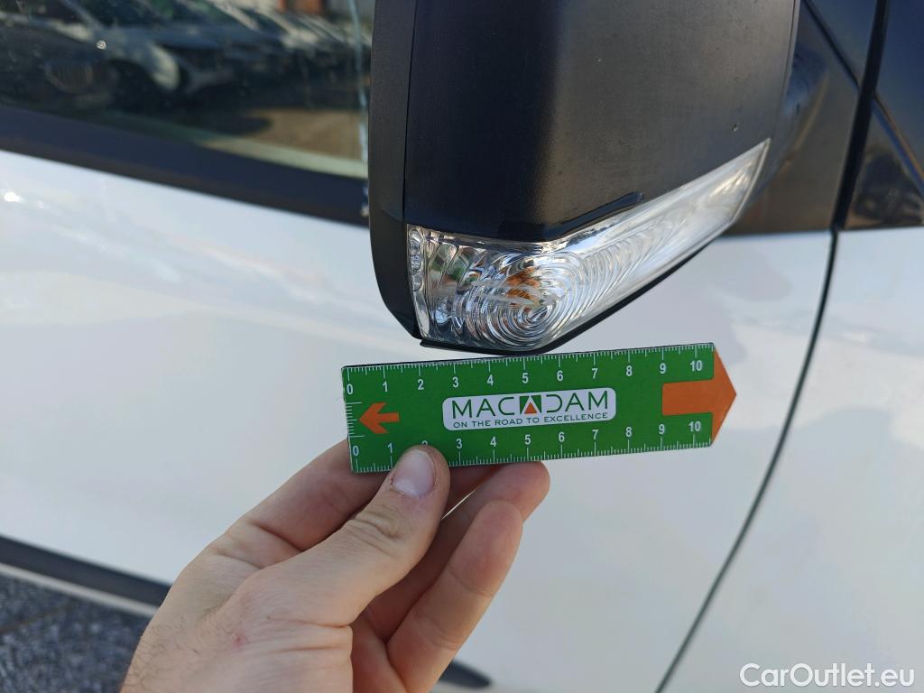  Fiat  Doblo FIAT Doblò Cargo/2015/4P/furgón derivado de turismo Cargo SX 1.6 Mjet 66kW (90CV) #29