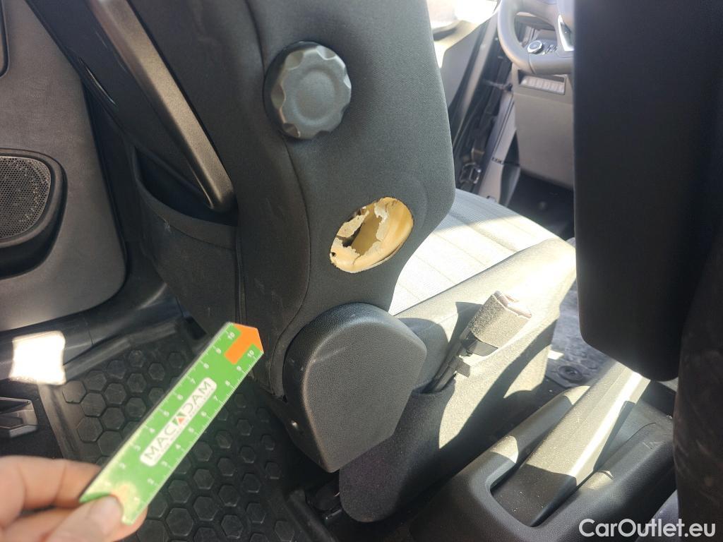  Opel  Combo OPEL  Life / 2018 / 5P / monovolumen compacto 1.5 TD 75kW (100CV) S/S Selective L #3