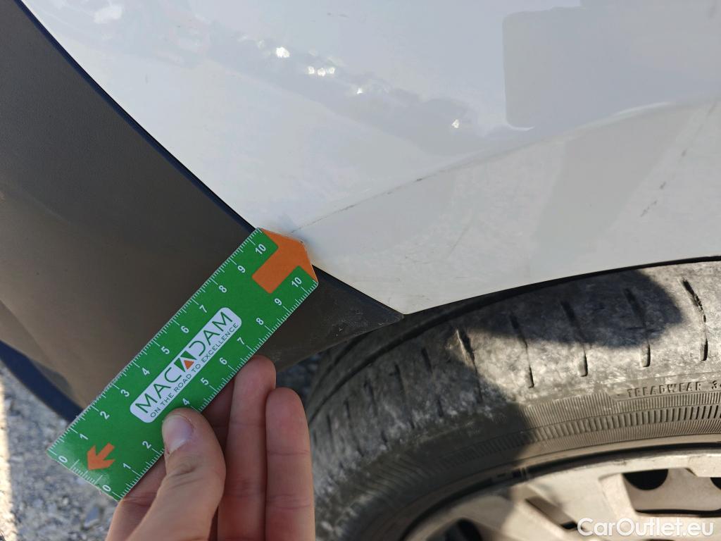  Fiat  Doblo FIAT Doblò Cargo/2015/4P/furgón derivado de turismo Cargo SX 1.6 Mjet 66kW (90CV) #37