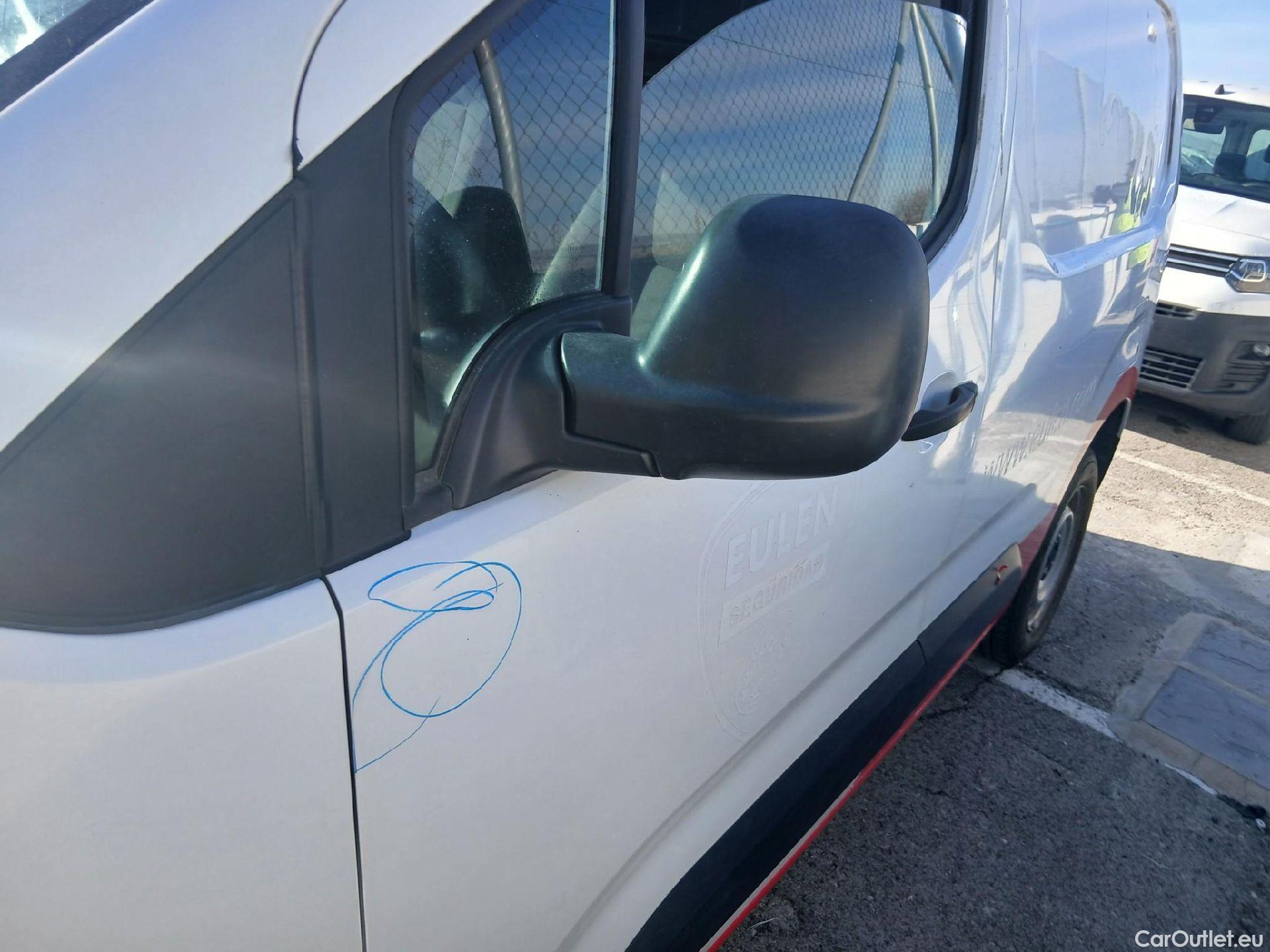  Citroen  Berlingo CITROEN  / 2018 / 3P / furgón derivado de turismo Talla M BlueHDi 100 CONTROL #10