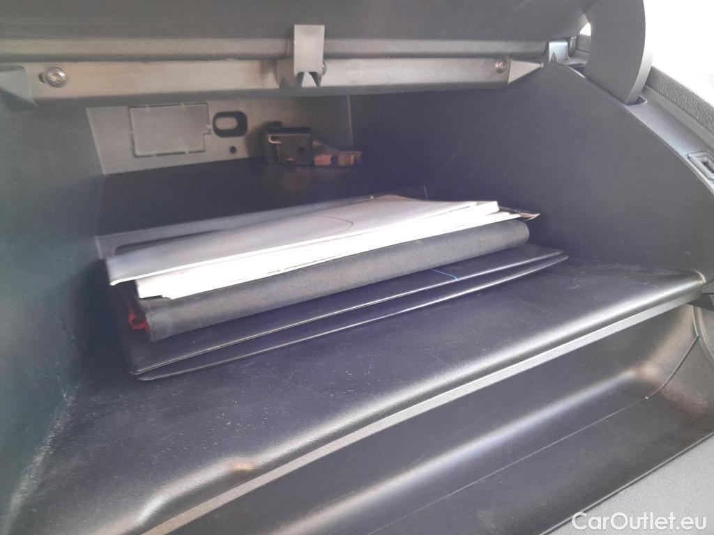  Citroen  Berlingo CITROEN  / 2018 / 3P / furgón derivado de turismo Talla M BlueHDi 75 CONTROL #29