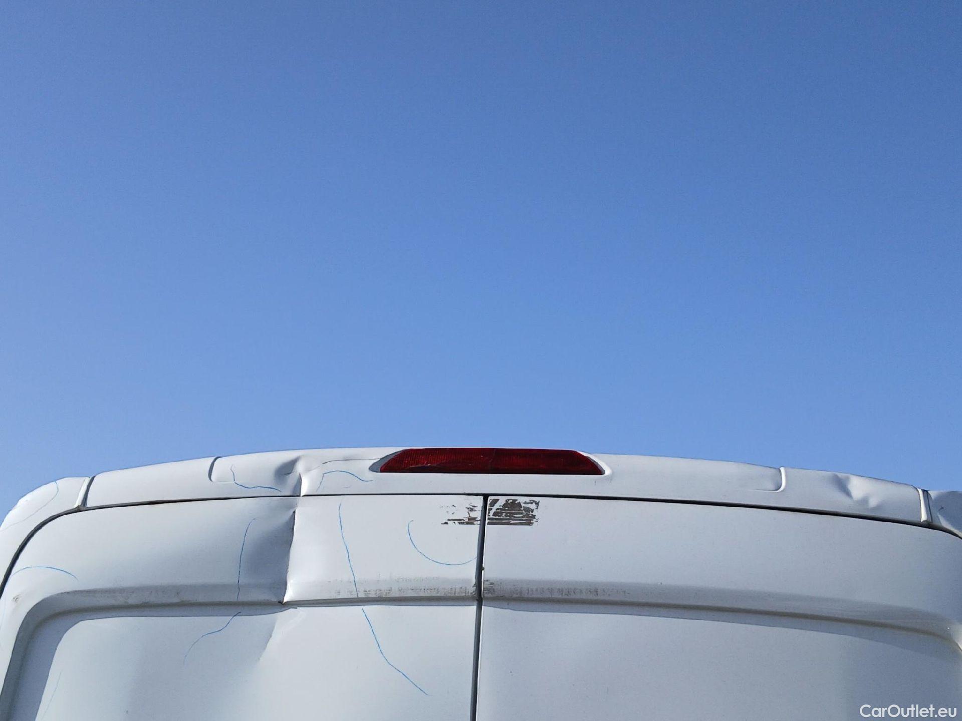  Ford  Transit FORD  / 2013 / 4P / furgón 310 96kW L2H2 Van Trend Delantera #44