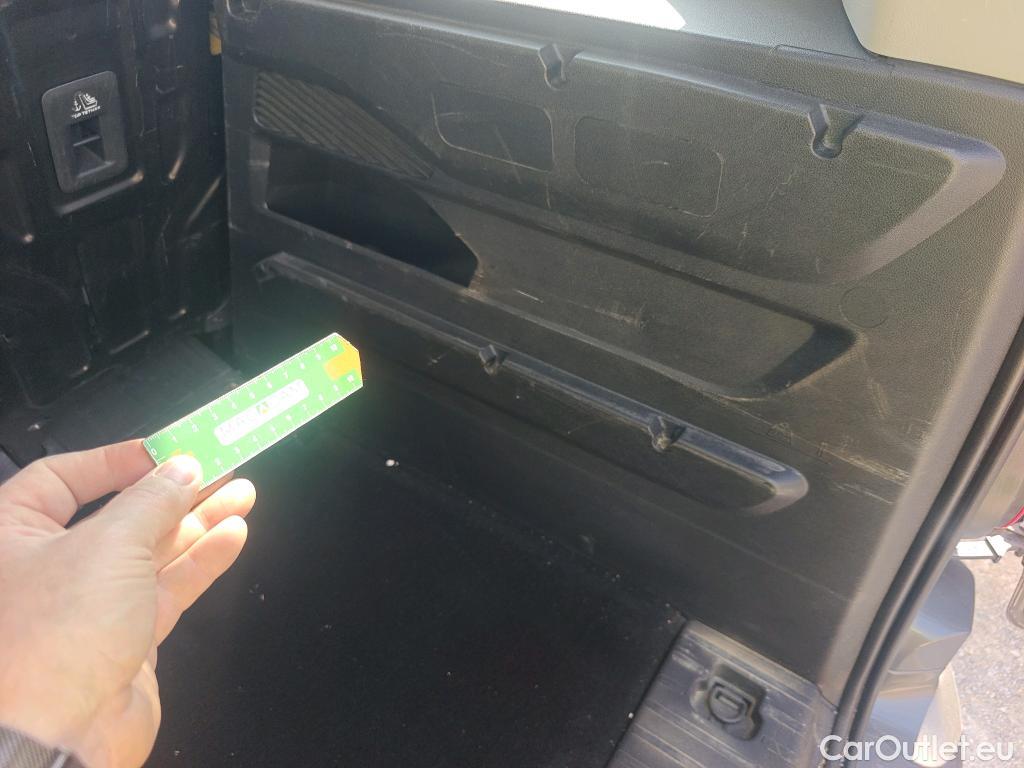  Opel  Combo OPEL  Life / 2018 / 5P / monovolumen compacto 1.5 TD 75kW (100CV) S/S Selective L #24