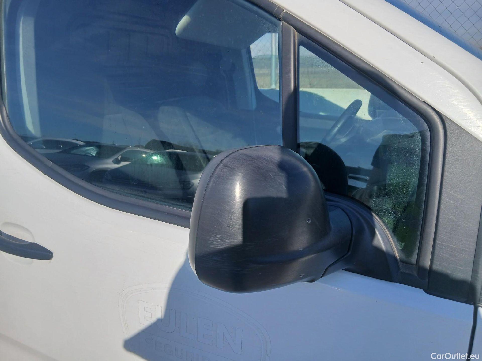  Citroen  Berlingo CITROEN  / 2018 / 3P / furgón derivado de turismo Talla M BlueHDi 100 CONTROL #22
