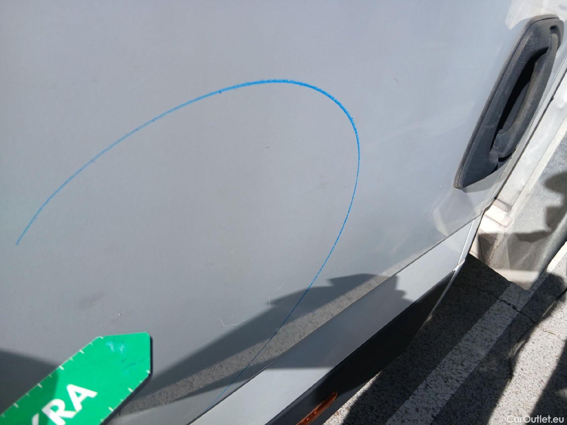  Iveco  Daily IVECO  / 2014 / 4P / chasis doble cabina 35C 14 D 3750 #15