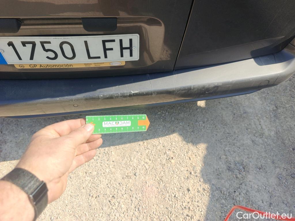  Opel  Combo OPEL  Life / 2018 / 5P / monovolumen compacto 1.5 TD 75kW (100CV) S/S Selective L #17