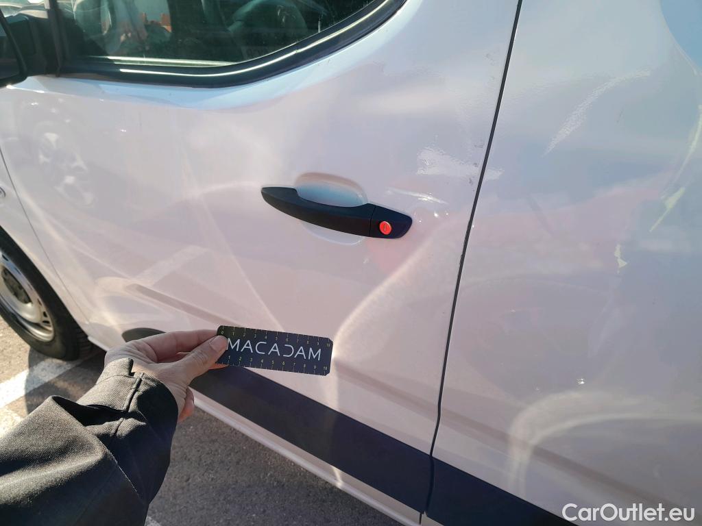  Citroen  Berlingo CITROEN  / 2018 / 3P / furgón derivado de turismo Talla M BlueHDi 75 CONTROL #12