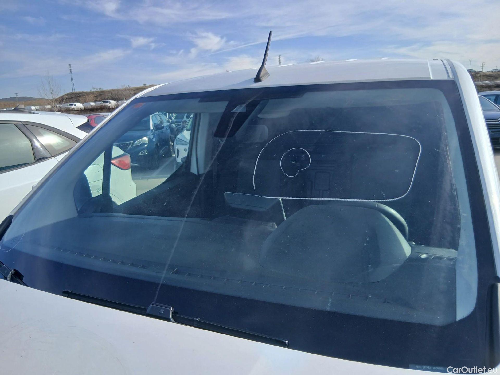  Peugeot  Partner PEUGEOT  / 2018 / 4P / furgón derivado de turismo Premium Standard 600kg BlueHDi 73kW (AC) #3