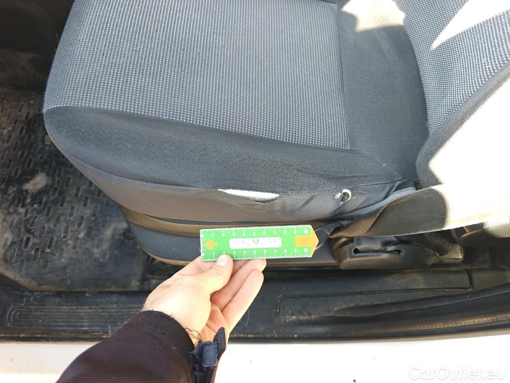  Peugeot  Bipper PEUGEOT  VU 4p 1G furgón derivado de 1.3 HDi 80cv #44