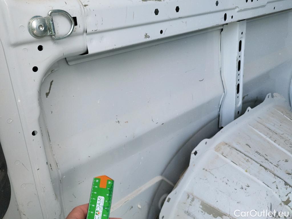  Peugeot  Boxer PEUGEOT  / 2014 / 4P / furgón 333 L2 H2 BHDI 88kW (120CV) S&S 6 V. M #18