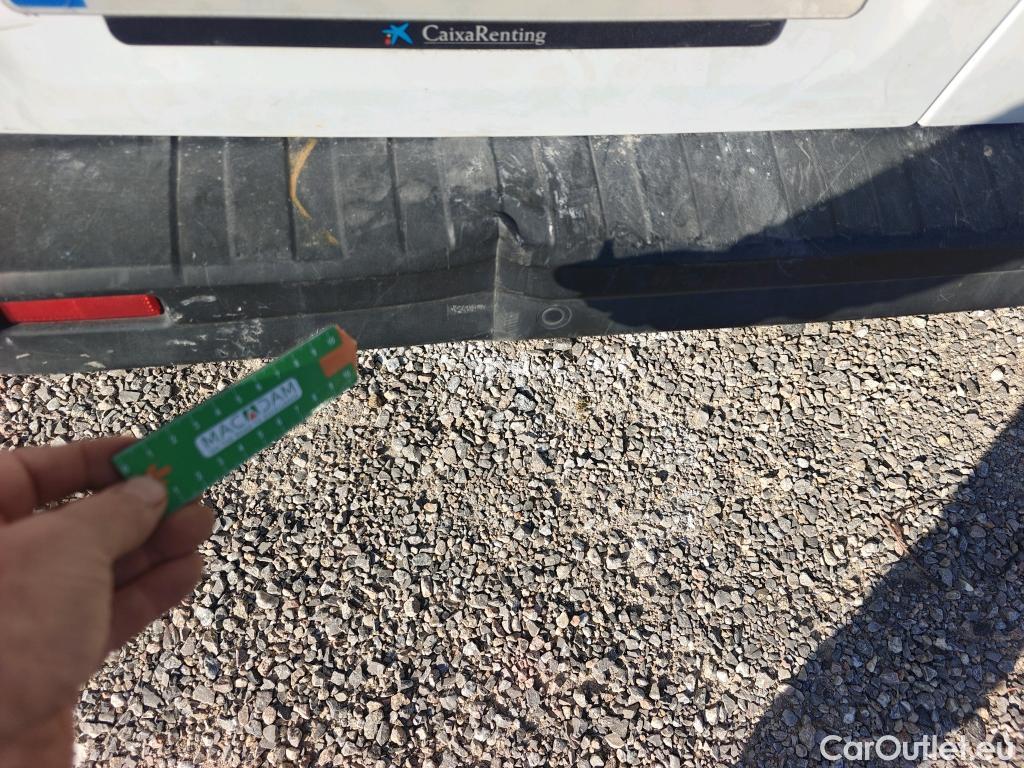  Renault  Trafic RENAULT  / 2021 / 4P / furgón Furgón L1H1 Blue dCi 96 Kw (130 CV) (AC2) #24