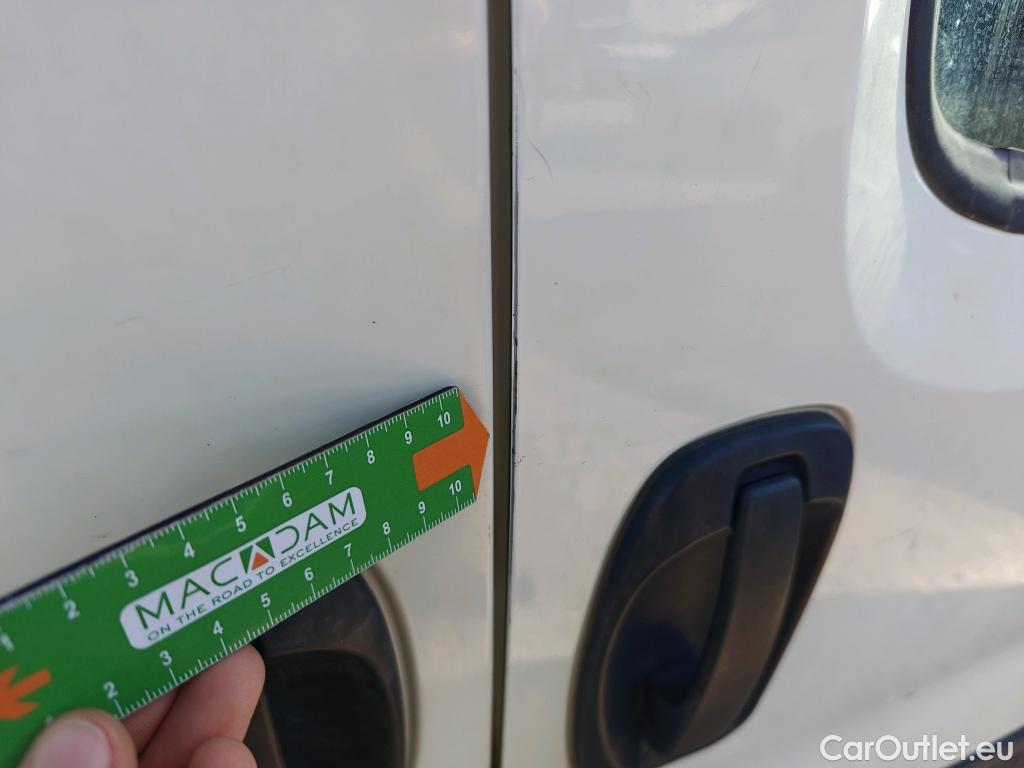  Peugeot  Bipper PEUGEOT  VU 4p 1G furgón derivado de 1.3 HDi 80cv #40