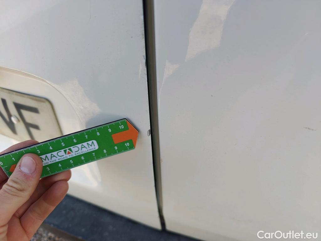  Peugeot  Bipper PEUGEOT  VU 4p 1G furgón derivado de 1.3 HDi 80cv #18