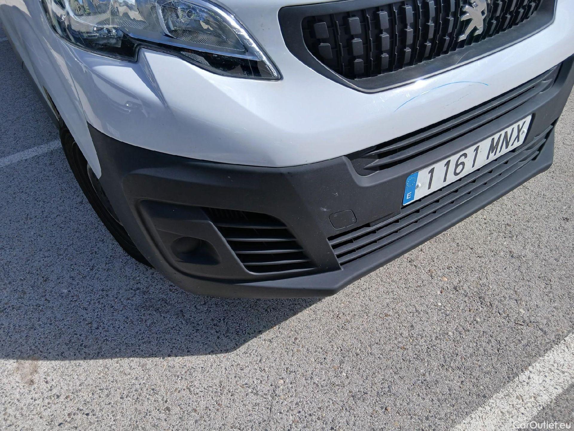  Peugeot  Expert  Furgón Pro Doble Cab Repliable Standard 1.5 HDI 120CV MT6 E6d #4