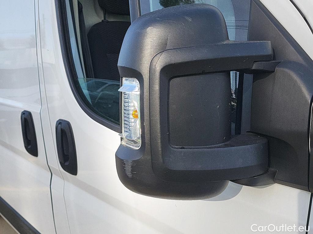  Peugeot  Boxer PEUGEOT  / 2014 / 4P / furgón 333 L2 H2 BHDI 88kW (120CV) S&S 6 V. M #33