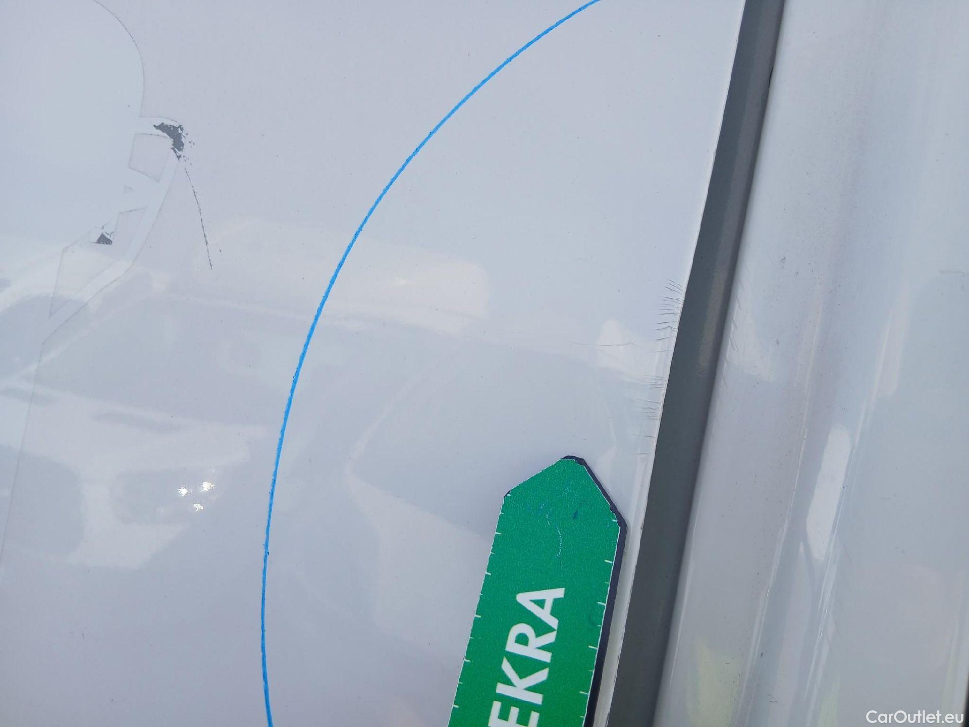  Opel  Movano OPEL  / 2021 / 4P / furgón Furgón Base L1H1 3.5T 2.2 BlueHDi 88kW #32