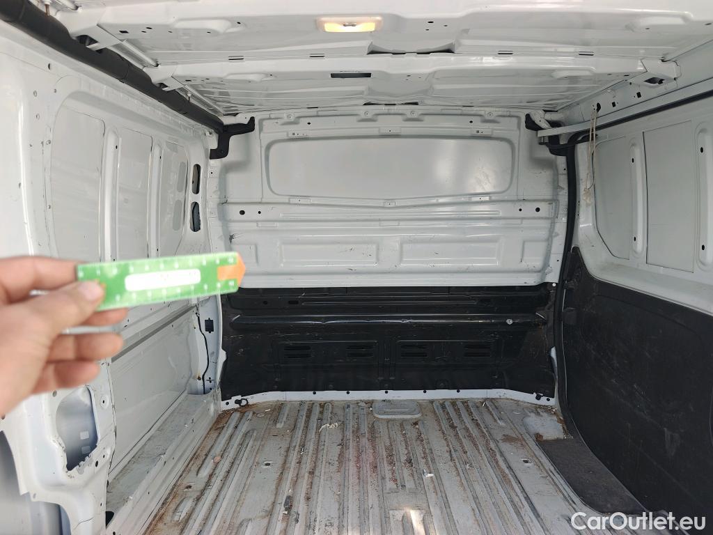  Renault  Trafic RENAULT  / 2021 / 4P / furgón Furgón L1H1 Blue dCi 96 Kw (130 CV) (AC2) #22