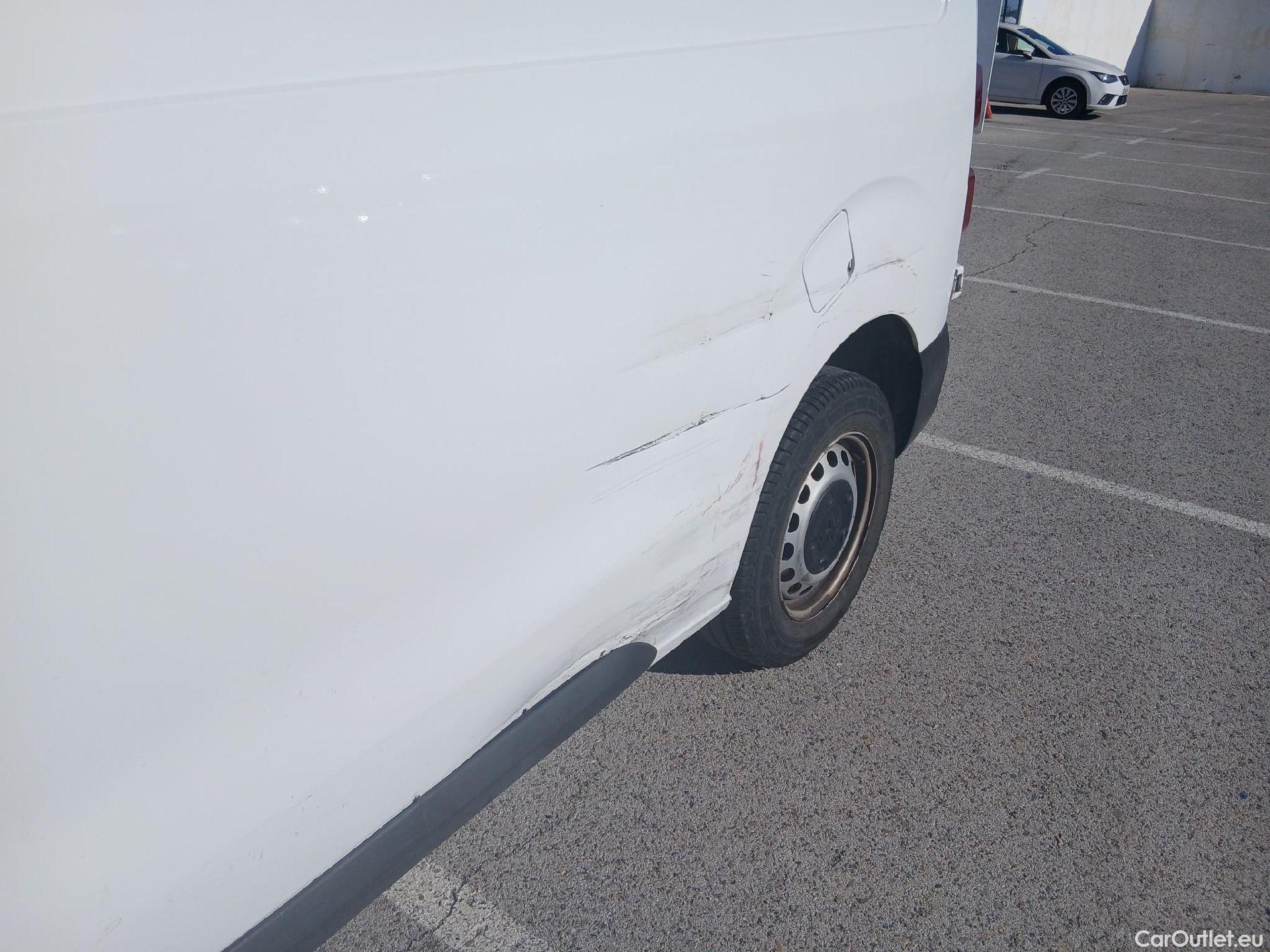  Peugeot  Expert PEUGEOT  / 2016 / 4P / furgón Furgón Pro 2.0 BlueHDi 120 S&S Standard (CX) #24