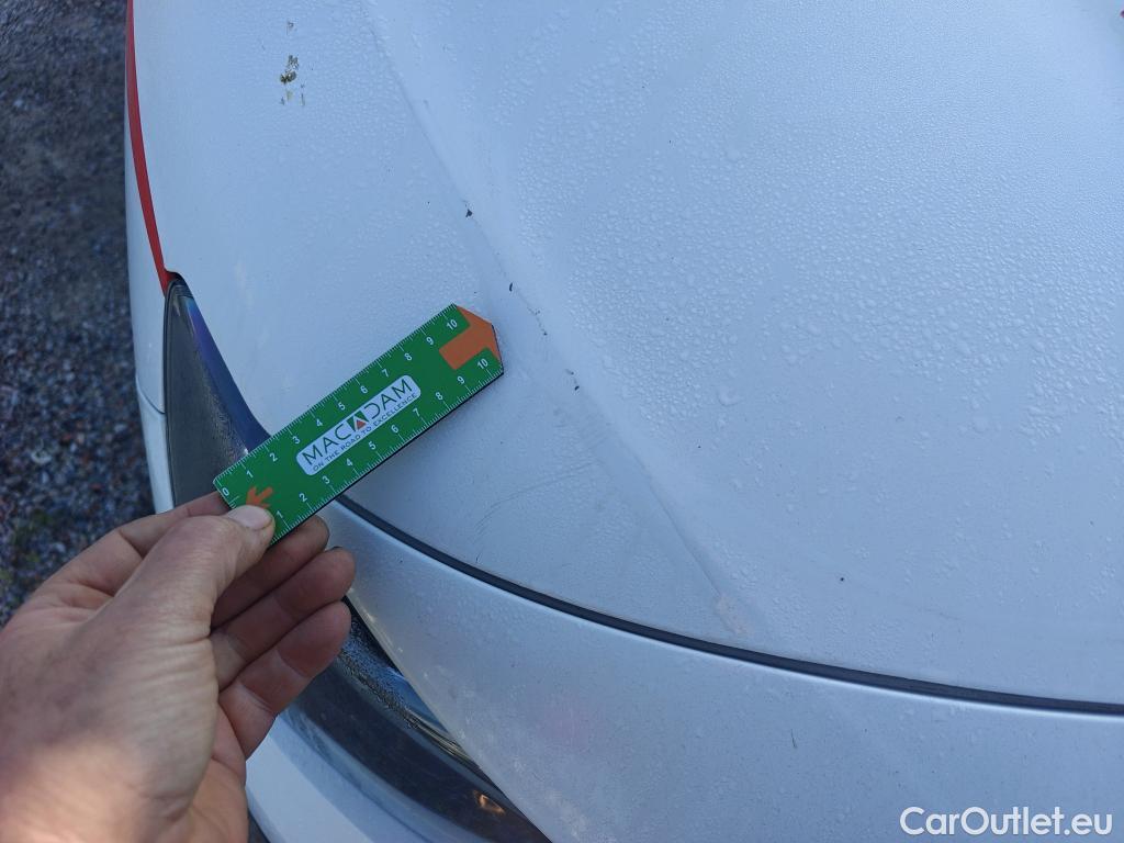  Peugeot  Partner PEUGEOT  / 2018 / 3P / furgón derivado de turismo Pro Standard 600kg BlueHDi 73kW (AC) #29