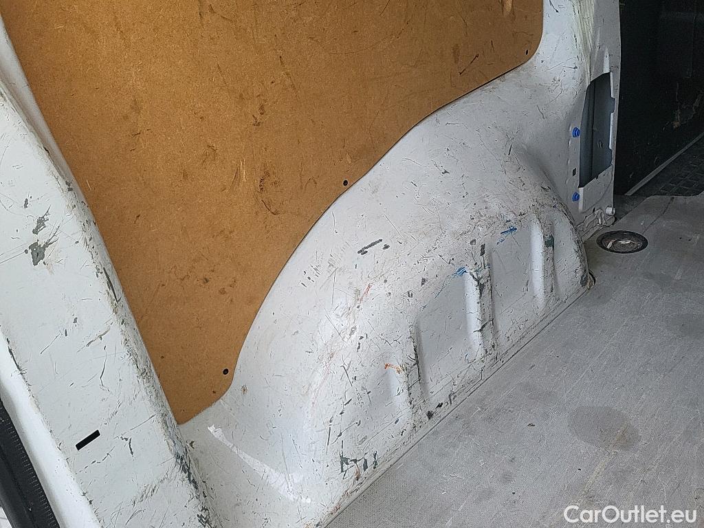  Opel  Vivaro OPEL  / 2019 / 4P / furgón 1.5 D 88kW (120CV) M Std Express M.P. DC #9