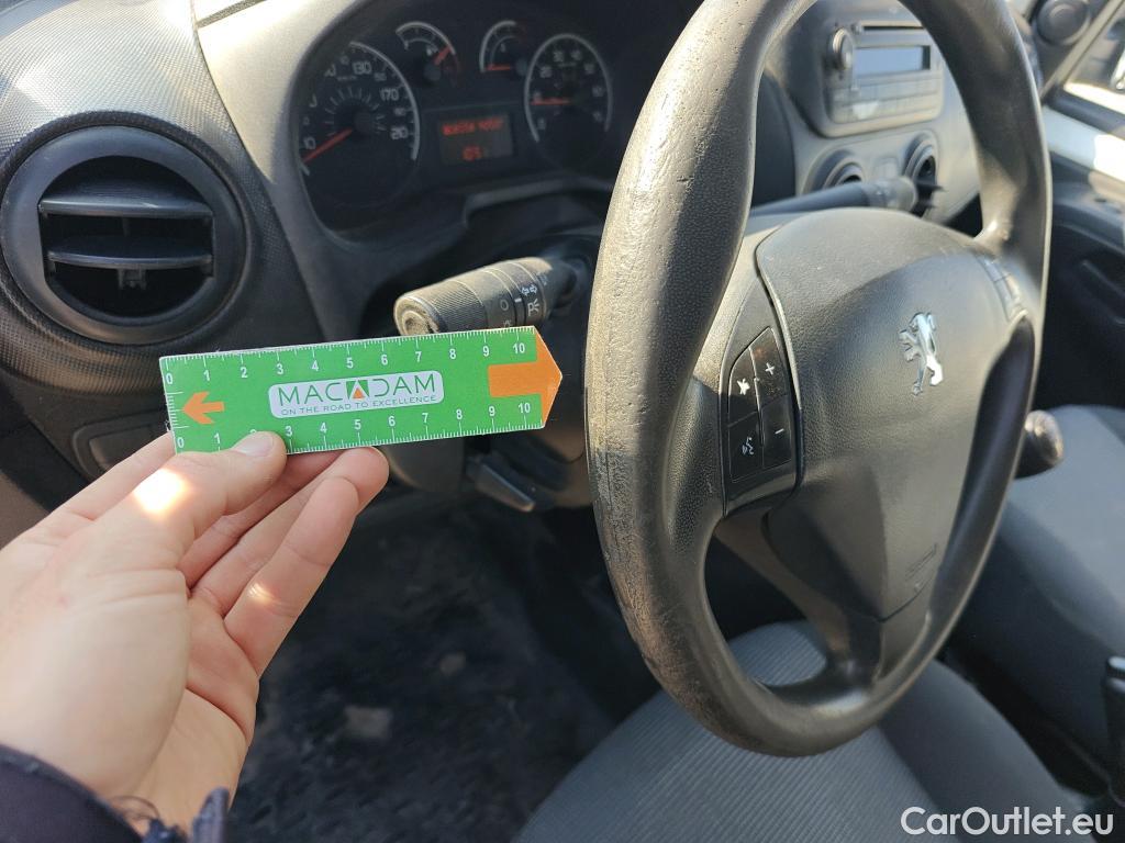  Peugeot  Bipper PEUGEOT  VU 4p 1G furgón derivado de 1.3 HDi 80cv #58