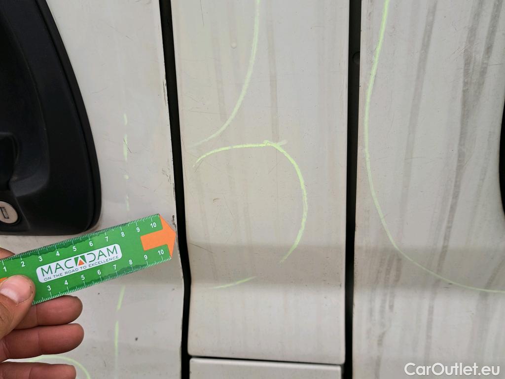  Peugeot  Boxer PEUGEOT  / 2014 / 4P / combi Combi 5/9 Pl 330 L1H1 BlueHDi 88KW (120) #60