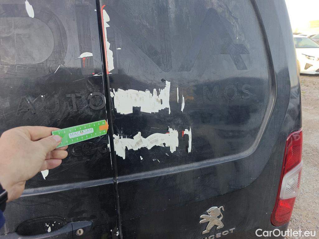  Peugeot  Partner PEUGEOT  / 2018 / 3P / furgón derivado de turismo Pro Standard 600kg BlueHDi 73kW (AC) #27