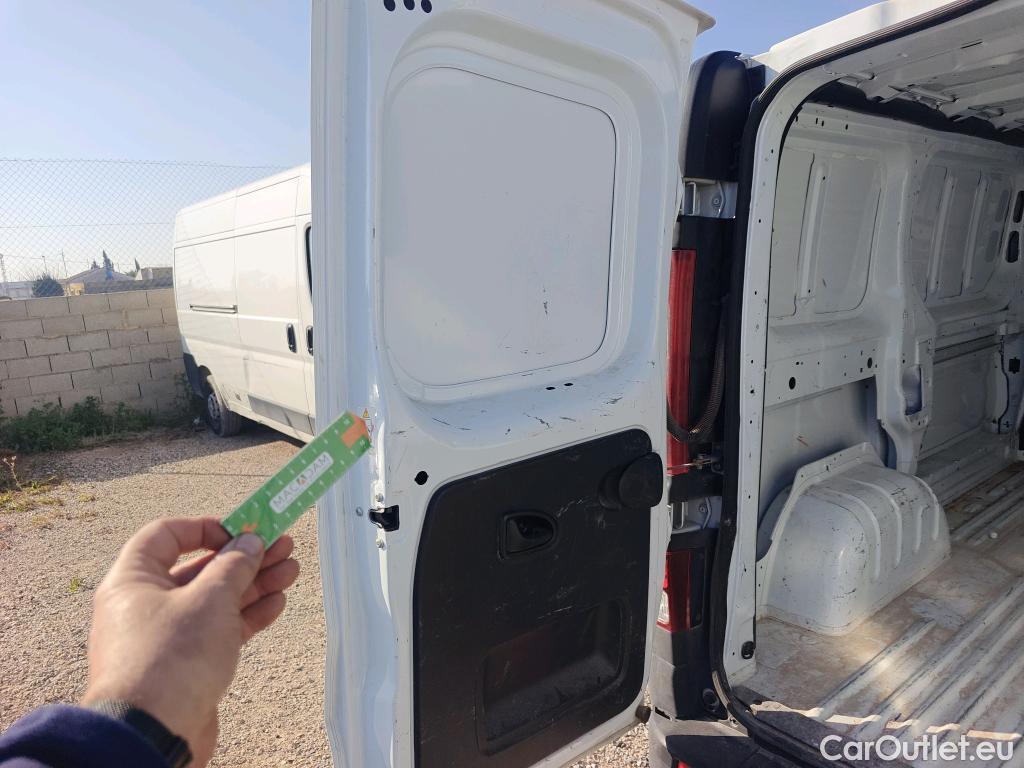  Renault  Trafic RENAULT  / 2021 / 4P / furgón Furgón L1H1 Blue dCi 96 Kw (130 CV) (AC2) #11