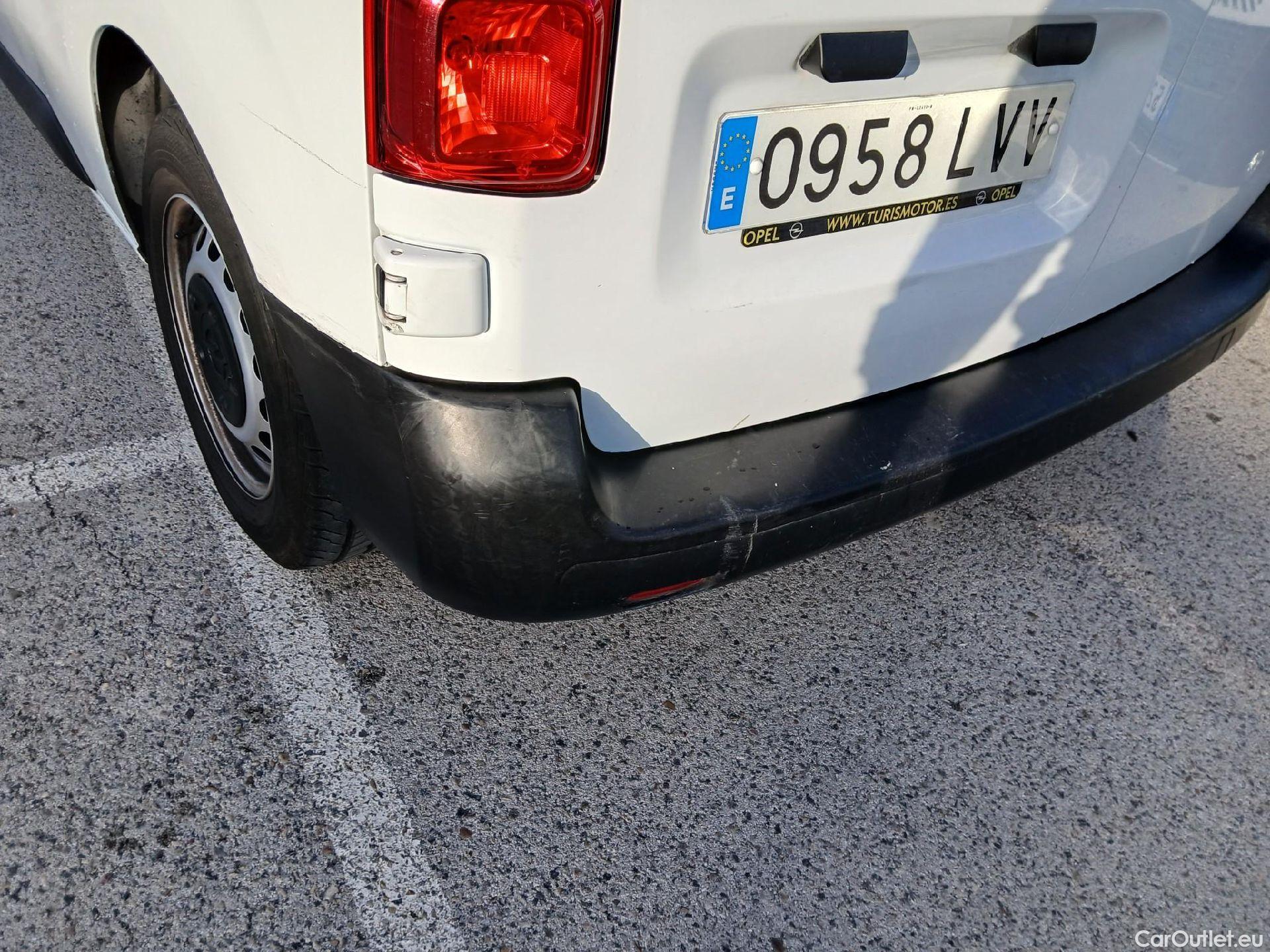  Opel  Vivaro OPEL  / 2019 / 4P / furgón  1.5 Diésel 74kW(100CV)M Std Exp #30