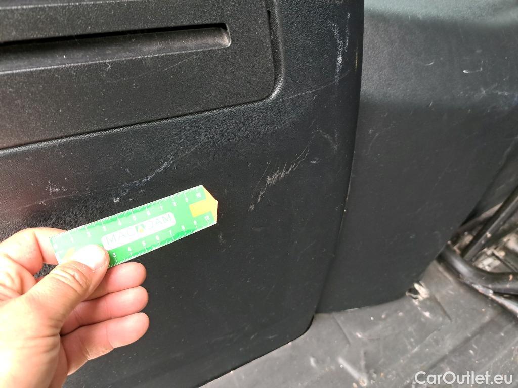  Peugeot  Boxer PEUGEOT  / 2014 / 4P / combi Combi 5/9 Pl 330 L1H1 BlueHDi 88KW (120) #39