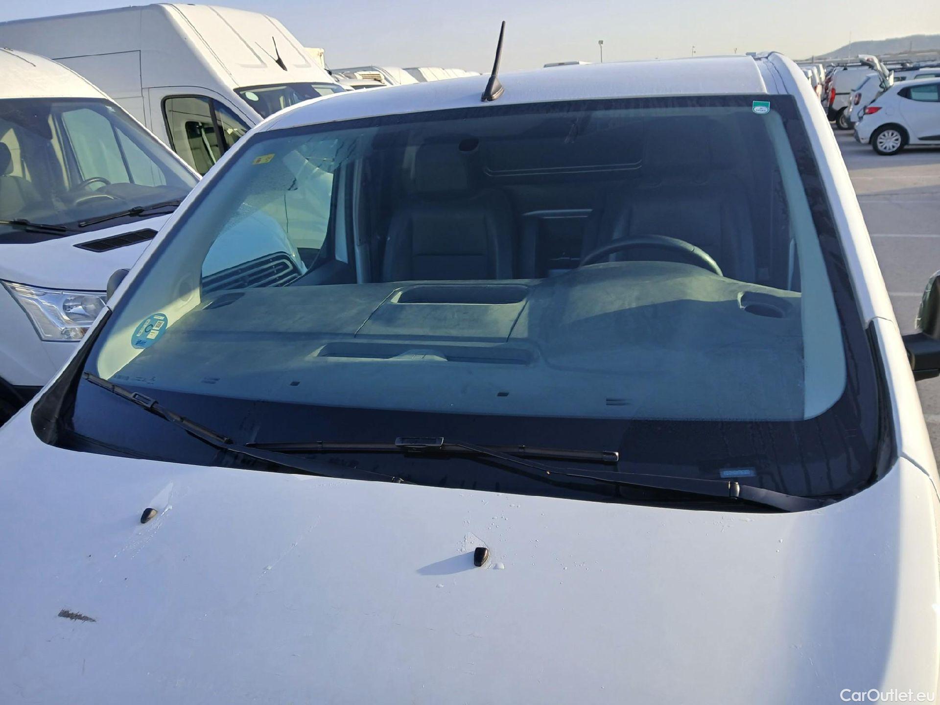  Opel  Vivaro OPEL  / 2019 / 4P / furgón  1.5 Diésel 74kW(100CV)M Std Exp #17