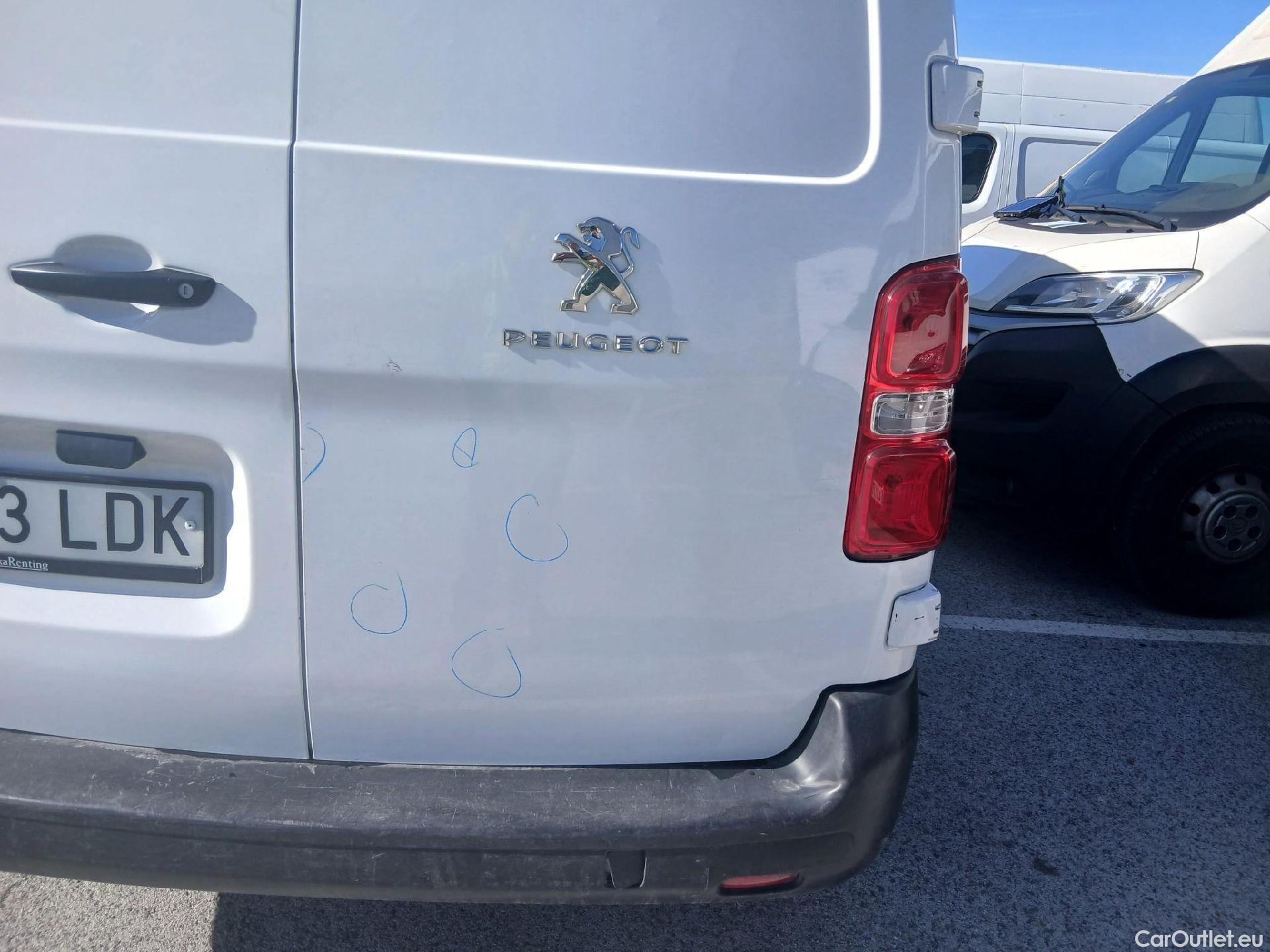  Peugeot  Expert PEUGEOT  / 2016 / 4P / furgón Furgón Pro 2.0 BlueHDi 120 S&S Standard (CX) #30