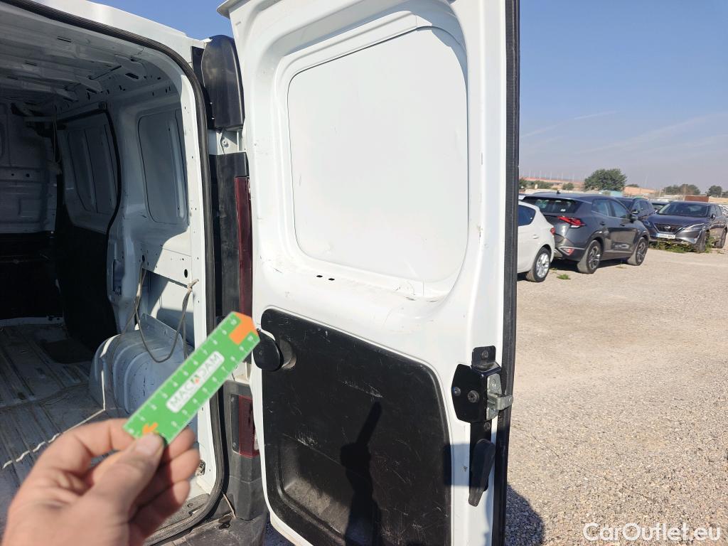  Renault  Trafic RENAULT  / 2021 / 4P / furgón Furgón L1H1 Blue dCi 96 Kw (130 CV) (AC2) #12
