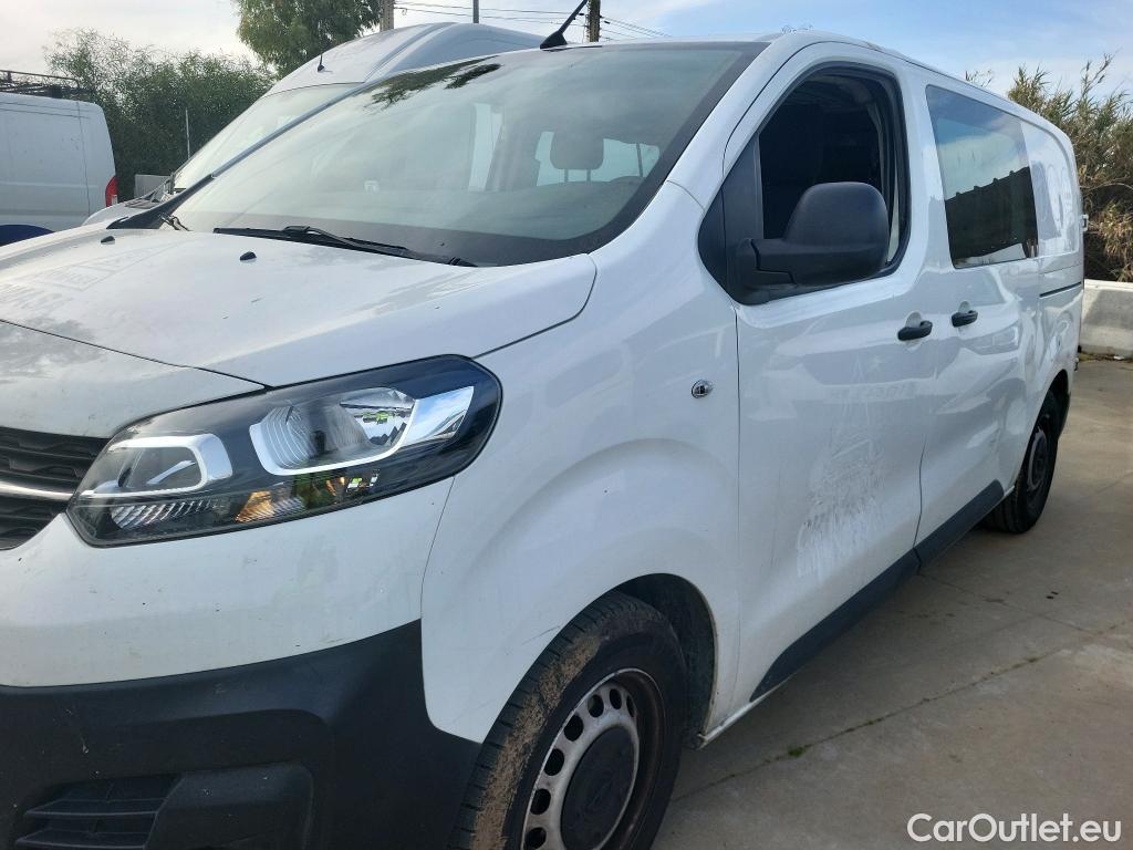 Opel  Vivaro OPEL  / 2019 / 4P / furgón 1.5 D 88kW (120CV) M Std Express M.P. DC #19