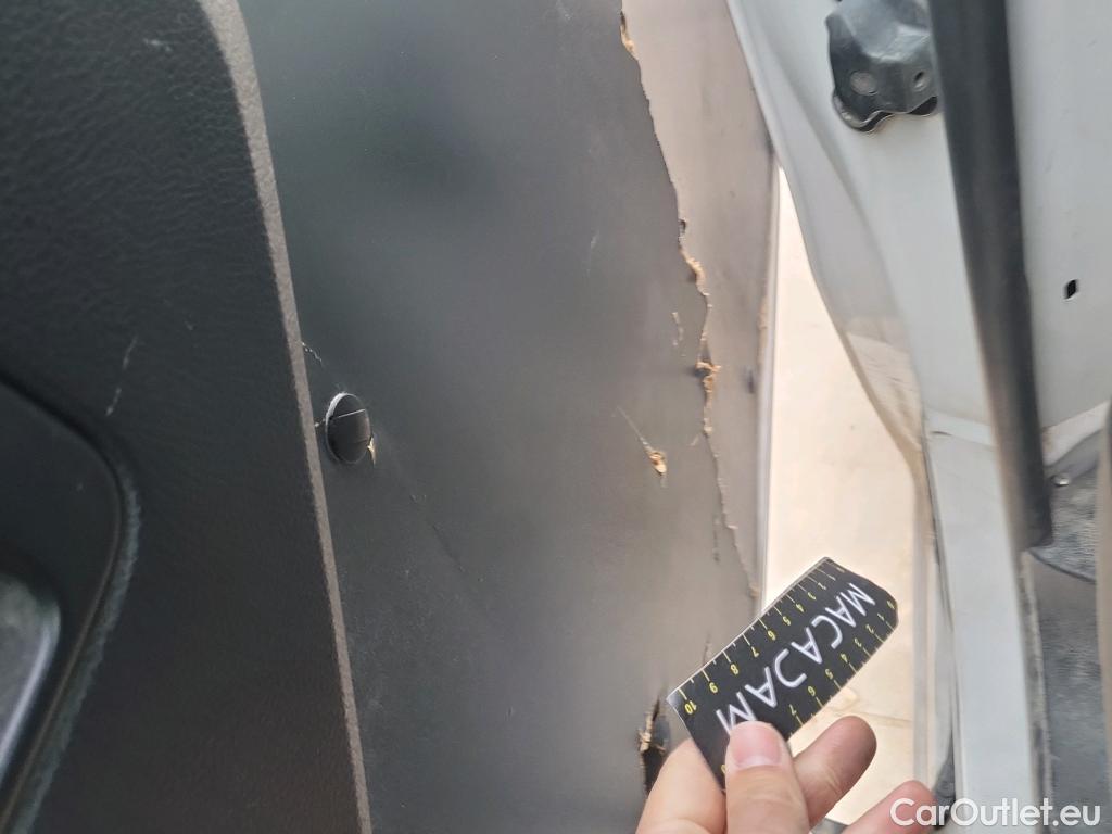  Opel  Vivaro OPEL  / 2019 / 4P / furgón 1.5 D 88kW (120CV) M Std Express M.P. DC #38