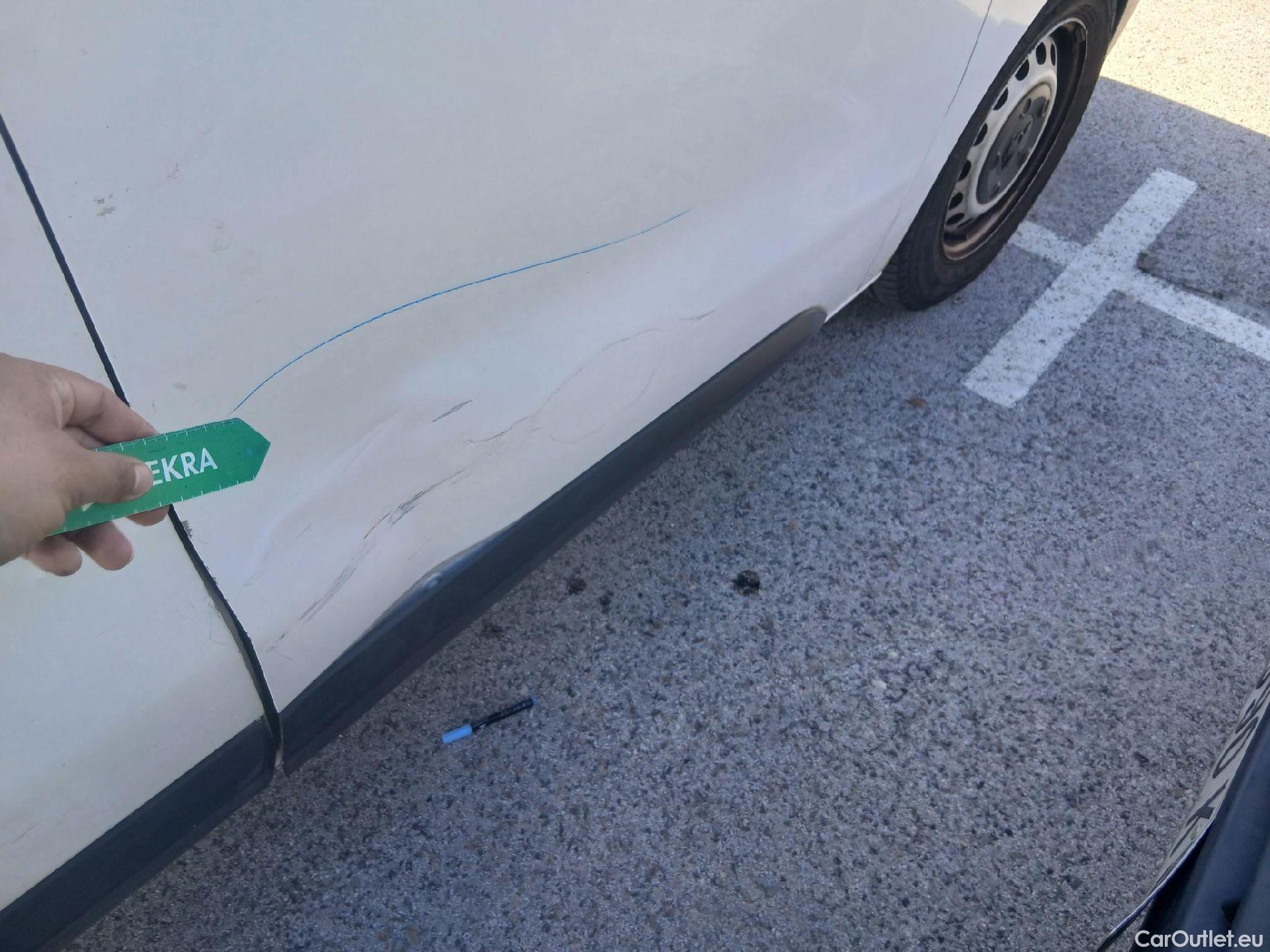  Peugeot  Expert PEUGEOT  / 2016 / 4P / furgón Furgón Pro 2.0 BlueHDi 120 S&S Standard (CX) #41