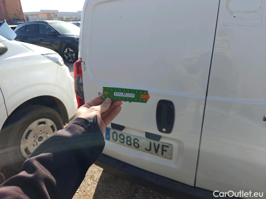  Peugeot  Bipper PEUGEOT  VU 4p 1G furgón derivado de 1.3 HDi 80cv #15