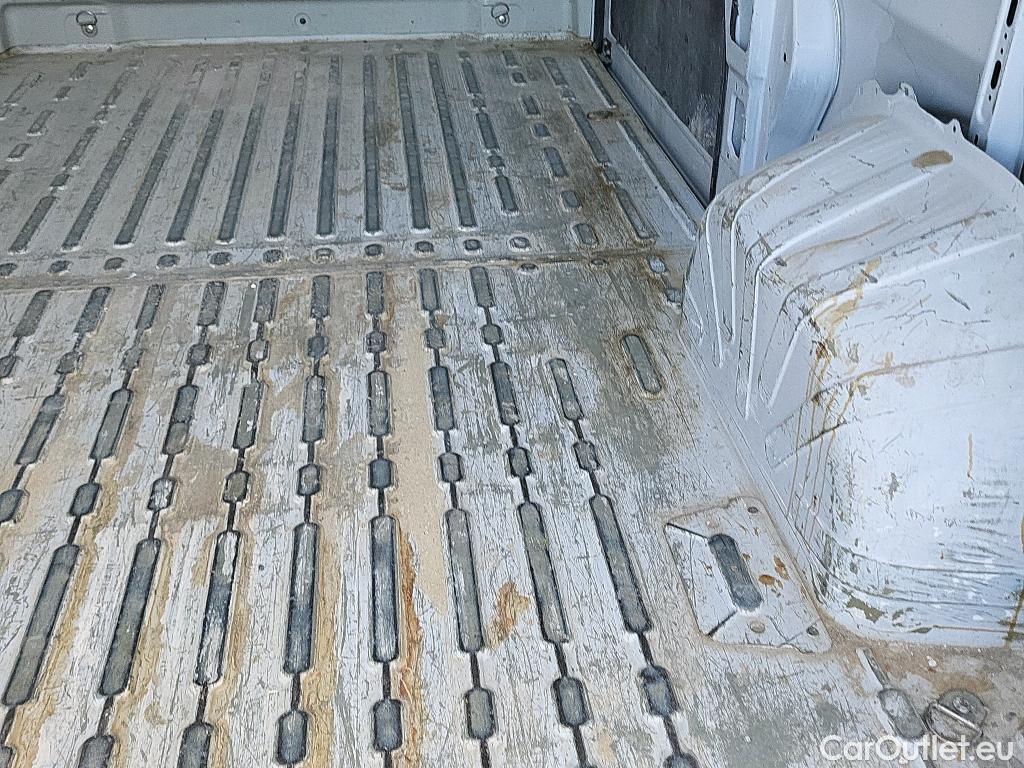  Peugeot  Boxer PEUGEOT  / 2014 / 4P / furgón 333 L2 H2 BHDI 88kW (120CV) S&S 6 V. M #8