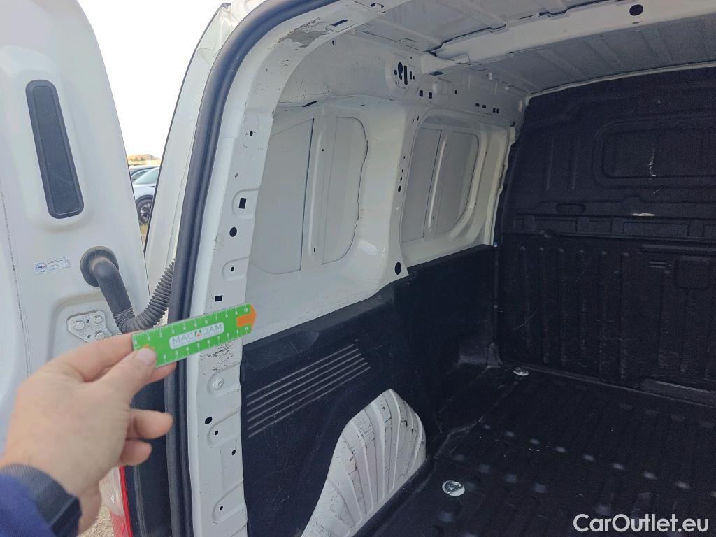  Peugeot  Partner PEUGEOT  / 2018 / 3P / furgón derivado de turismo Pro Standard 600kg BlueHDi 73kW (AC) #19