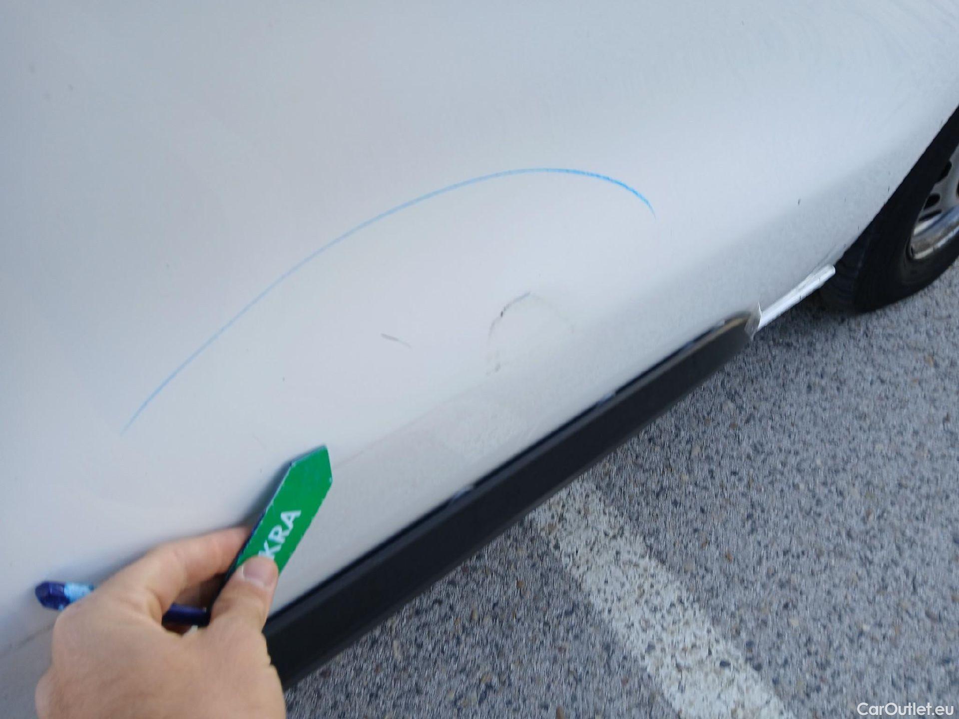  Opel  Vivaro OPEL  / 2019 / 4P / furgón  1.5 Diésel 74kW(100CV)M Std Exp #42